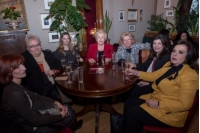 Εντυπωσιακή παρουσία γυναικών στο κοκτέϊλ με άρωμα Γυναικείας Επιχειρηματικότητας στο Δημοτικό Θέατρο Πειραιά