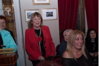 Εντυπωσιακή παρουσία γυναικών στο κοκτέϊλ με άρωμα Γυναικείας Επιχειρηματικότητας στο Δημοτικό Θέατρο Πειραιά