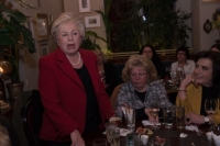 Εντυπωσιακή παρουσία γυναικών στο κοκτέϊλ με άρωμα Γυναικείας Επιχειρηματικότητας στο Δημοτικό Θέατρο Πειραιά