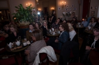 Εντυπωσιακή παρουσία γυναικών στο κοκτέϊλ με άρωμα Γυναικείας Επιχειρηματικότητας στο Δημοτικό Θέατρο Πειραιά