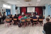 ΔΕΛΤΙΟ ΤΥΠΟΥ - Ο πρόεδρος του ΒΕΠ συζητά με τα παιδιά των ΕΠΑΛ