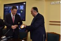 Ο ΑΝΑΠΛ. ΥΠΟΥΡΓΟΣ ΟΙΚΟΝΟΜΙΚΩΝ ΣΤΟ ΒΙΟΤΕΧΝΙΚΟ ΕΠΙΜΕΛΗΤΗΡΙΟ ΠΕΙΡΑΙΑ Εθνικό Σχέδιο Ανάκαμψης και Ανθεκτικότητας «Ελλάδα 2.0» Μεγάλες ευκαιρίες για νέες αναπτυξιακές επενδύσεις