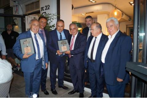 Ο Πρόεδρος του Επαγγελματικού Επιμελητηρίου Αθήνας βράβευσε τους Προέδρους των τριών αμιγών Βιοτεχνικών Επιμελητηρίων