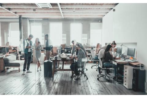 «Πρώτο Ένσημο». Πρόγραμμα νέων θέσεων εργασίας με επιδότηση 1200 ευρώ για νέους ηλικίας δεκαοκτώ (18) έως και είκοσι εννέα (29) ετών χωρίς προϋπηρεσία