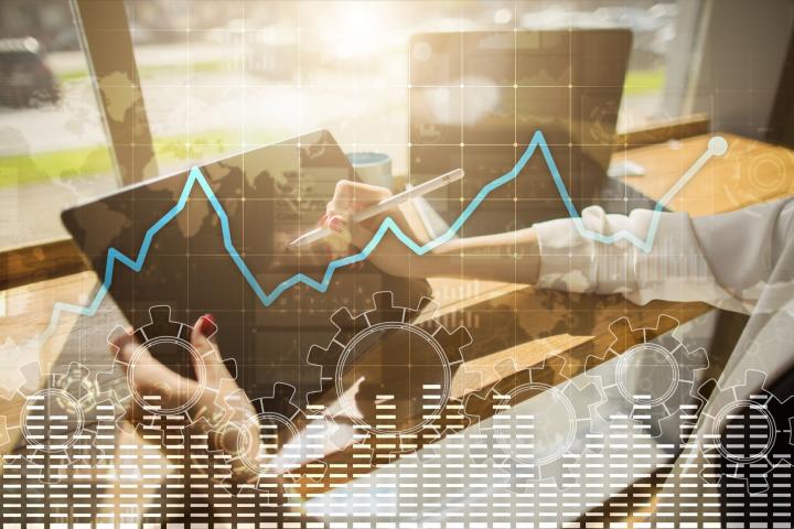 Η Ελληνική Στατιστική Αρχή (ΕΛΣΤΑΤ)  παρουσιάζει αναλυτικά την εξέλιξη των πωλήσεων/κύκλου εργασιών όλων των τάξεων δραστηριότητας του τομέα λιανικού εμπορίου