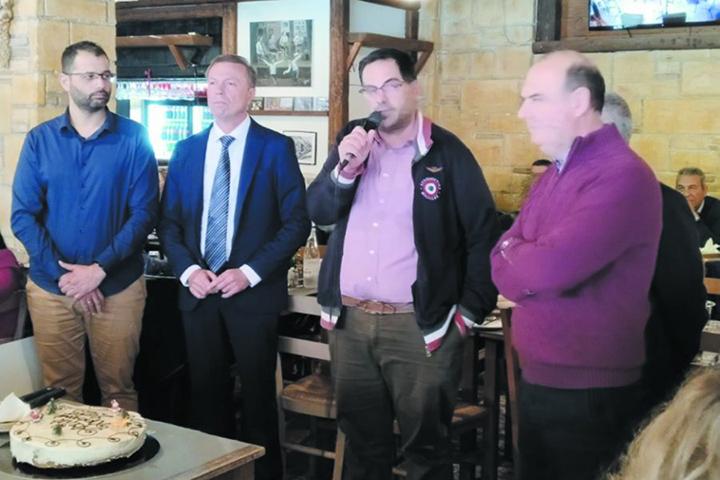 Ο ΠΡΟΕΔΡΟΣ Β.Ε.Π. ΙΩΑΝΝΗΣ ΚΩΝ. ΜΑΣΤΡΟΝΙΚΟΛΑΣ ΣΤΗΝ ΕΚΔΗΛΩΣΗ ΚΟΠΗΣ ΠΙΤΑΣ ΤΟΥ ΣΥΛΛΟΓΟΥ ΥΠΑΛΛΗΛΩΝ ΕΠΑΓΓΕΛΜΑΤΙΚΩΝ ΚΑΙ ΒΙΟΤΕΧΝΙΚΩΝ ΕΠΙΜΕΛΗΤΗΡΙΩΝ ΑΘΗΝΑΣ-ΠΕΙΡΑΙΑ