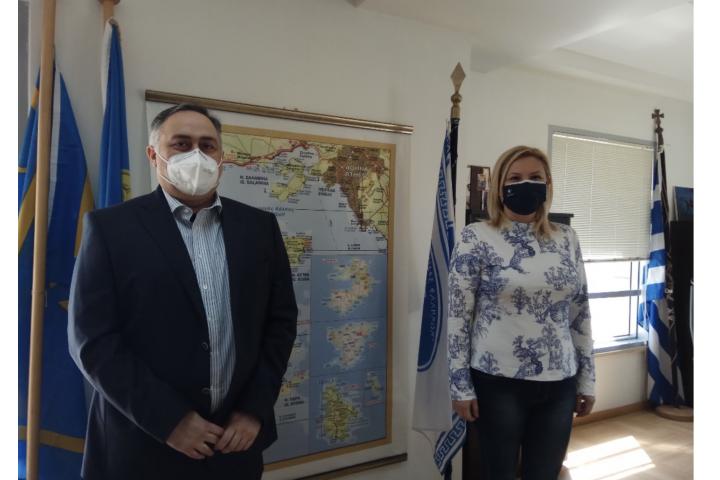 "Συνάντηση του Προέδρου Β.Ε.Π. με την Αντιπεριφερειάρχη Π.Ε. Νήσων"