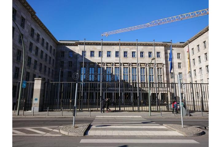 Γερμανικό Ομοσπονδιακό Υπουργείο Οικονομίας - Εισηγήσεις για αύξηση των ορίων συνταξιοδότησης - Κίνδυνοι για το γ/συνταξιοδοτικό σύστημα (Πρεσβεία της Ελλάδος στο Βερολίνο)