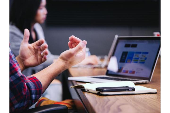 Τη Δευτέρα ξεκινούν οι αιτήσεις για το νέο πρόγραμμα ψηφιακής κατάρτισης στο υπολογιστικό νέφος σε συνεργασία ΟΑΕΔ - Amazon Web Services για 1.000 ανέργους