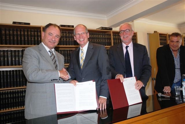 protokollo synergasias me Stoutgardi 2