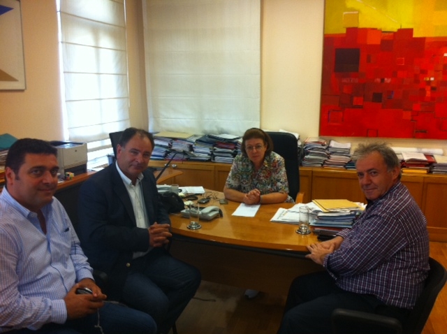 sinantisi-mem-mendoni